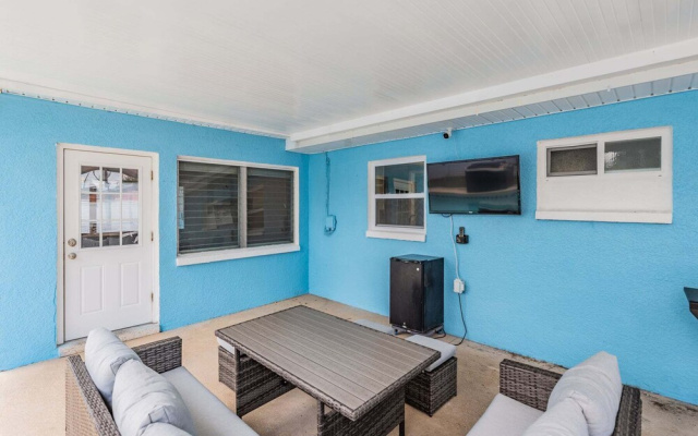3442 Azalea Pl