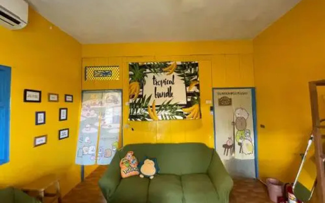 Backpacker Dog Hostel