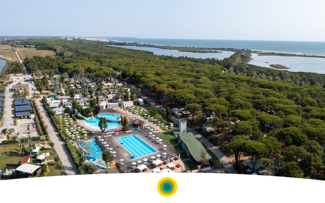 Club Del Sole Spina Family Collection