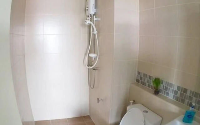 Hua Hin Luxury Studio by the Ocean 1