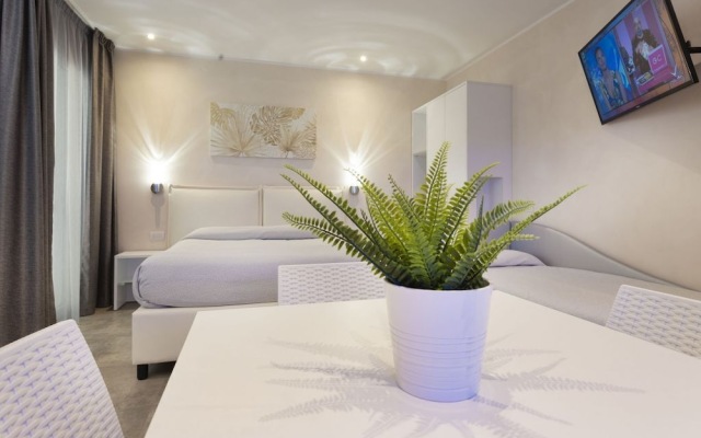 White Suite  Apartments