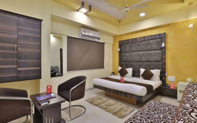 OYO 9240 Hotel Crystal Inn