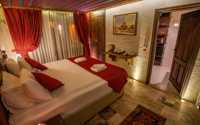 Hermes Cave Hotel