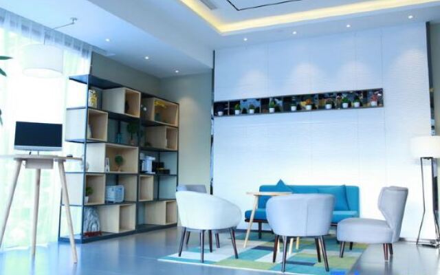 Homeinn Selected Hotel (Xuzhou Ximatai Hubushan Subway Station)