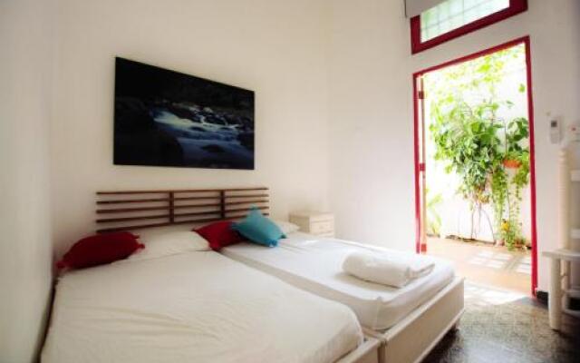 La Puerta Roja Guest House