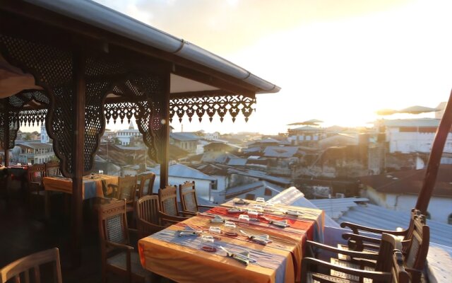 Emerson Spice Hotel