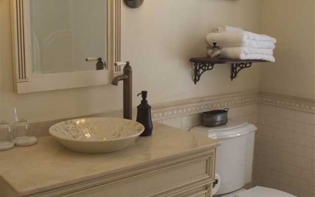 The Pawling House Bed & Breakfast