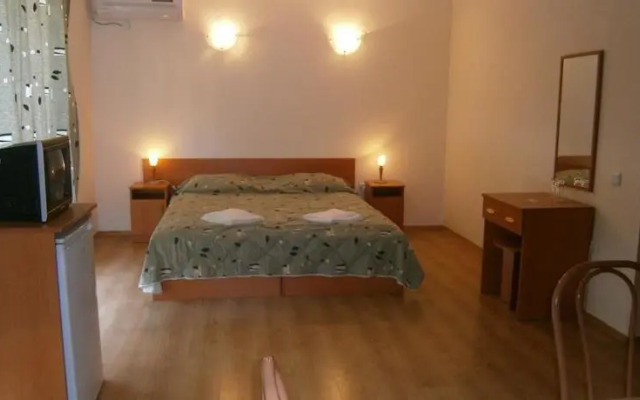 Family Hotel Central