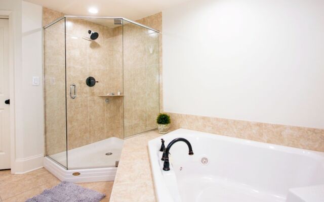 Breathtaking Bay Views. - Unit Crb0606