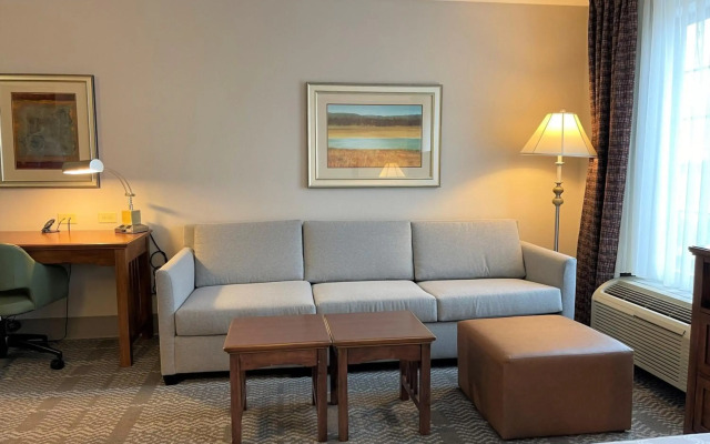 Staybridge Suites Milwaukee West-Oconomowoc by IHG