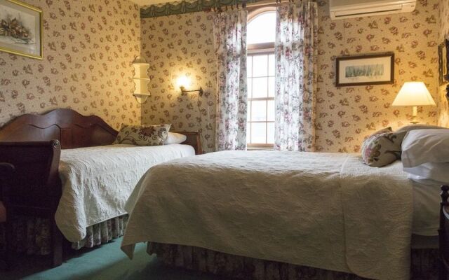 The Washington Irving Inn