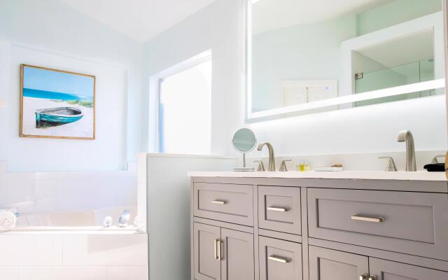 948 Lake Berkley Dr, Kissimmee, US