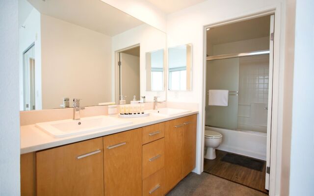 Waterfront Suites At Marina Del Rey