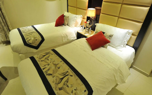 Al Janadriyah Suites 7