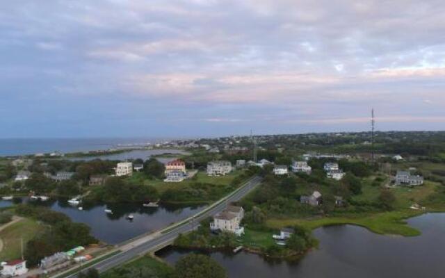 Payne's Harbor View Inn