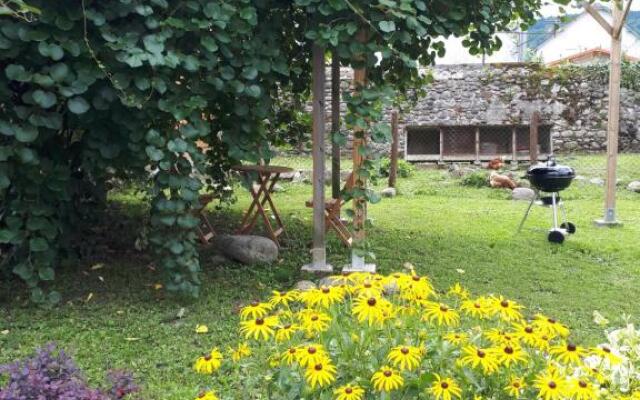 Bel appartement rénové dans maison bigourdane