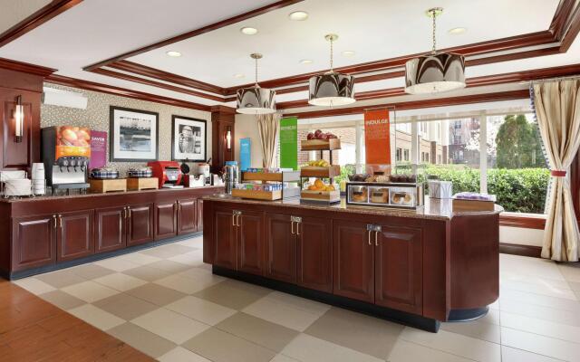 Hampton Inn Dulles - Cascades