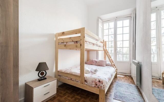 M&F Infantas Apartamento