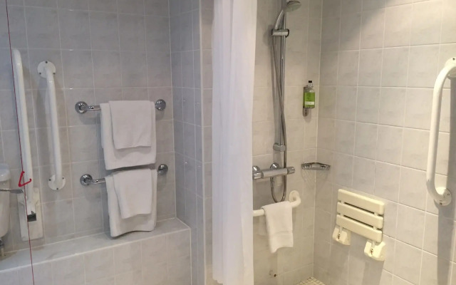 Holiday Inn Express Poole by IHG