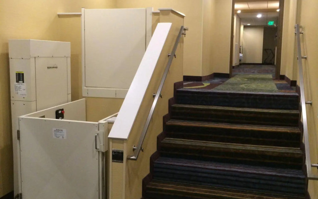 Holiday Inn Greensboro Coliseum by IHG