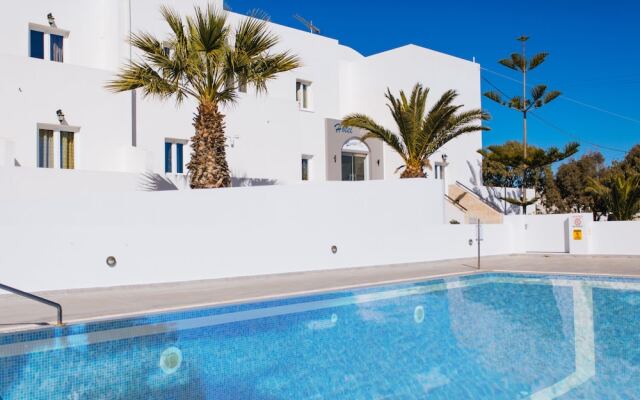 Nikos Hotel