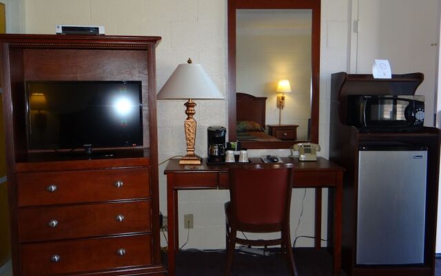 Economy Inn Corning
