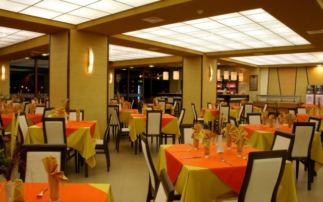 Hotel Iskar & Aquapark - Premium All Inclusive