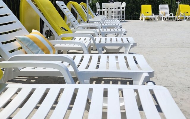 The Lakehouse Inn at Sledd Creek