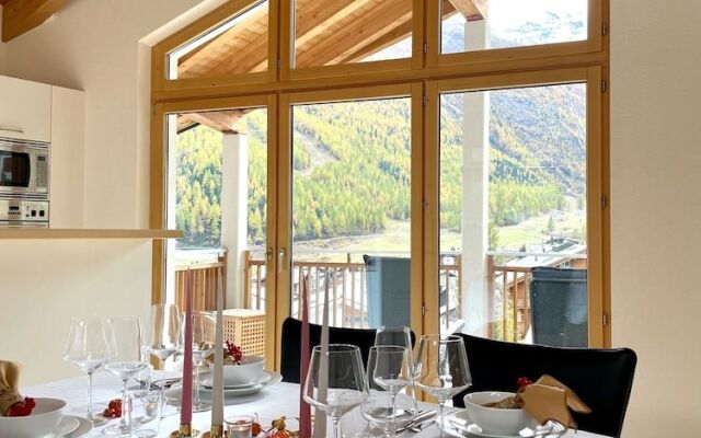 Impeccable 3-bed Duplex Penthouse in Saas-fee