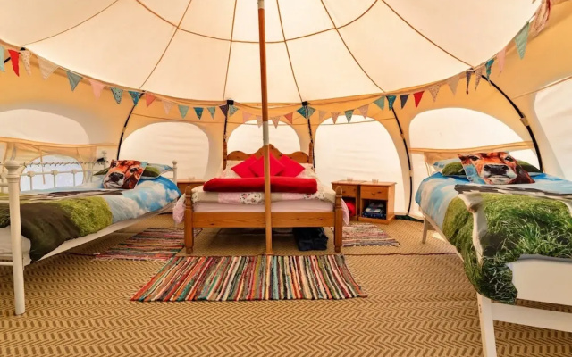 Bell Tent in North Devon, No Deposit