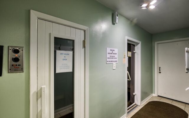 Seaside Beach & Racquet Club 5117