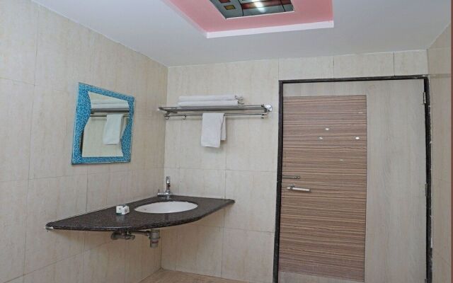 OYO 6401 The Neelam Executive