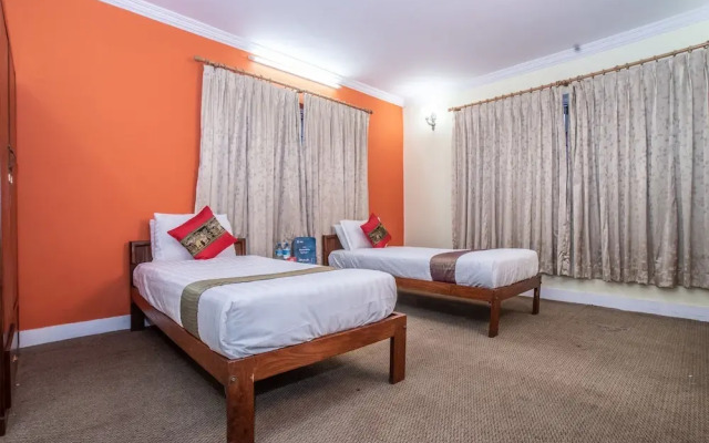 OYO 375 Chef House Resort