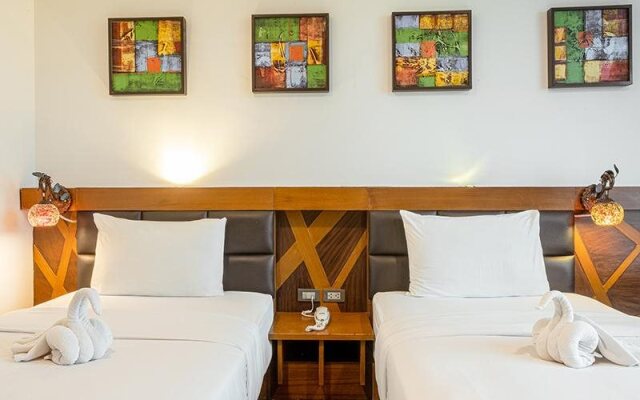 B2 Bangkok (Srinakarin)