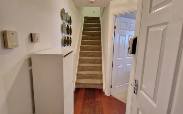 Stylish Pet Friendly 3 Bedroom House in Manchester