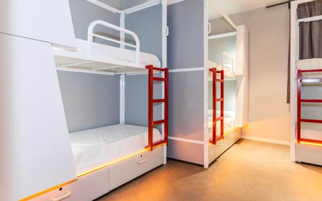 Хостел Sun & Moon