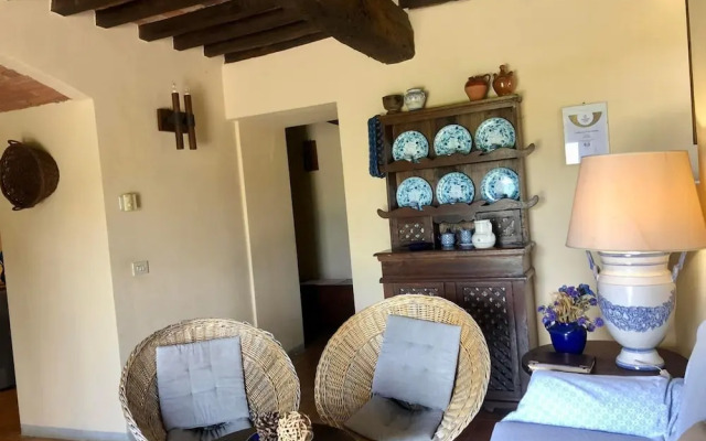 Welcoming Holiday Home with Swimming Pool in Le Ville