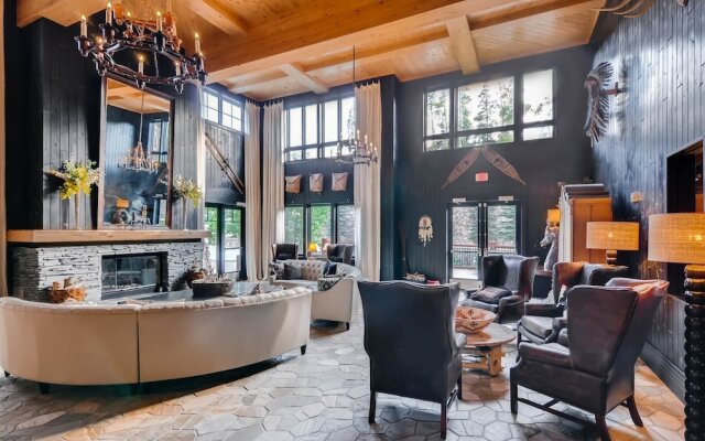 1 Bedroom Ski in, Ski Out Mountain Vacation Rental Just Steps from the Snowflake Ski Lift