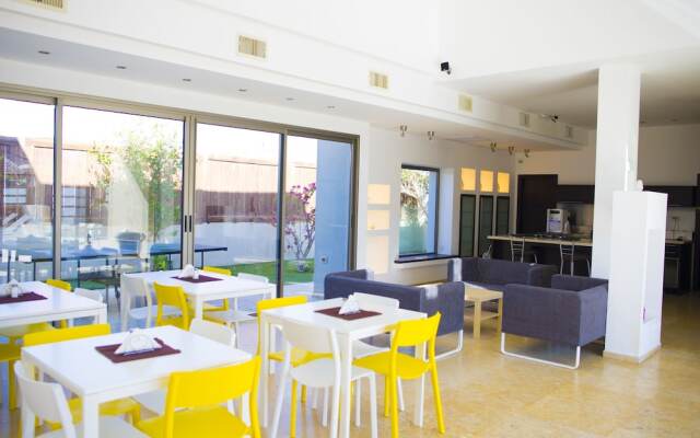 Sun And View Suites