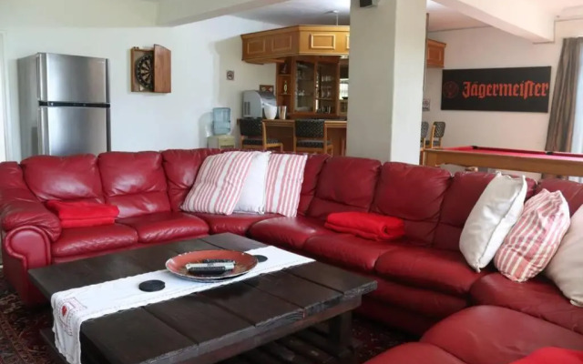 Ballito Clarke Bay Beach House - family holiday letting