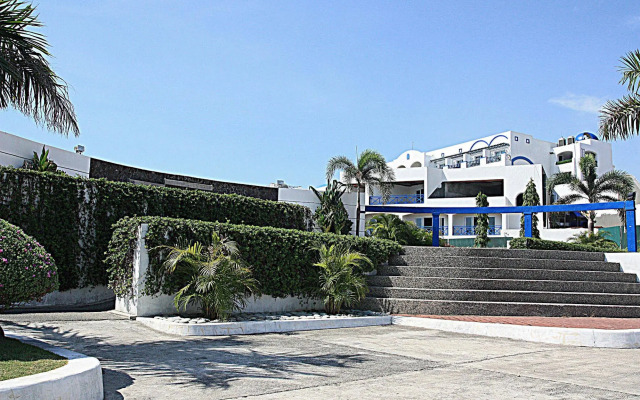 Thunderbird Resorts - Poro Point