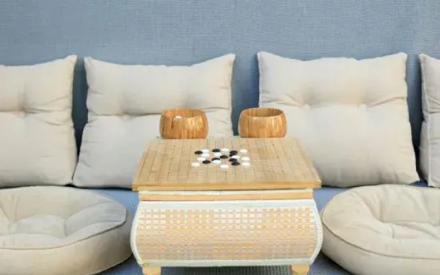 Seven Seconds Time Capsule Youth Hostel