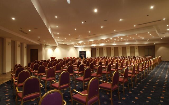 Ledger Plaza Bissau