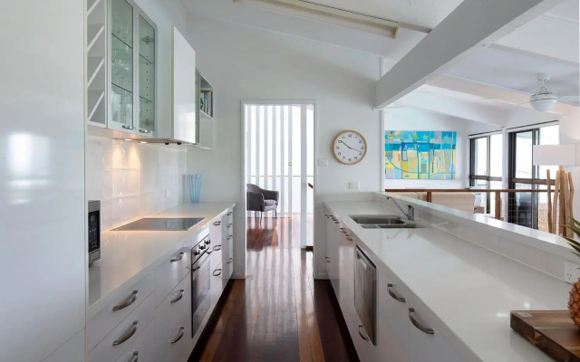 The Pool House Coolum Beach