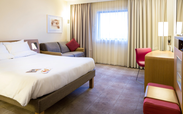 Novotel London Paddington - Image 4