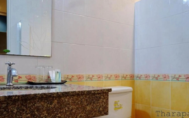 Tharapark View Hotel
