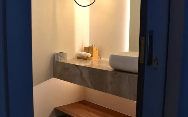 Xoe Mini-suites and Apartments