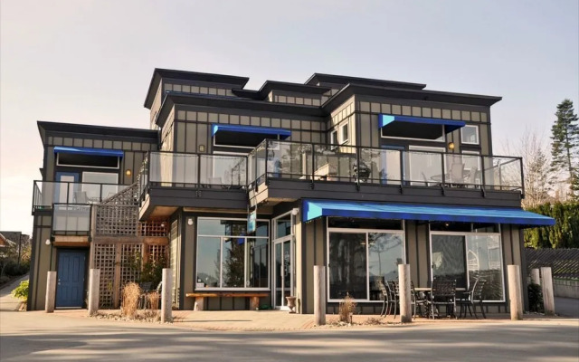 Sooke Harbour Resort and Marina