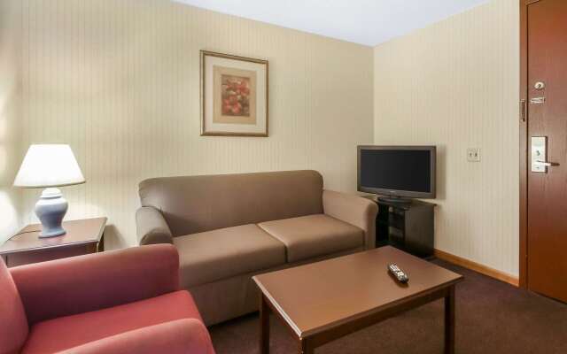 Comfort Inn & Suites