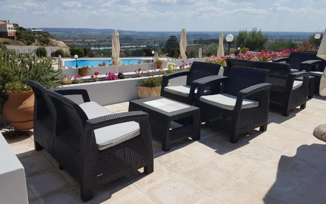 Отель Verdi Santarem